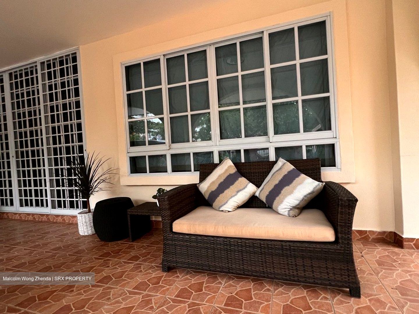 Upper Changi Road East (D16),  #522939841